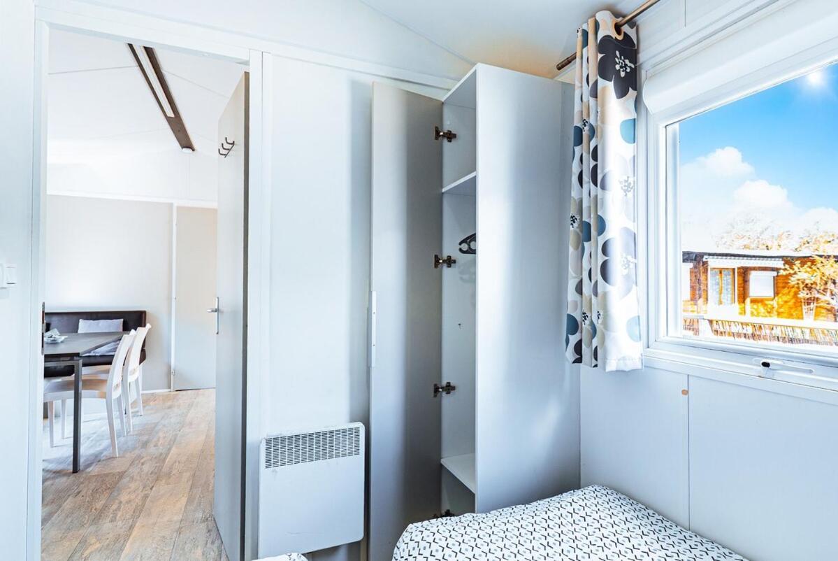 Bungalow 3 Chambres Pour 6 Pers Avec Climatisation Camping 3 Etoiles Samoens Exterior photo