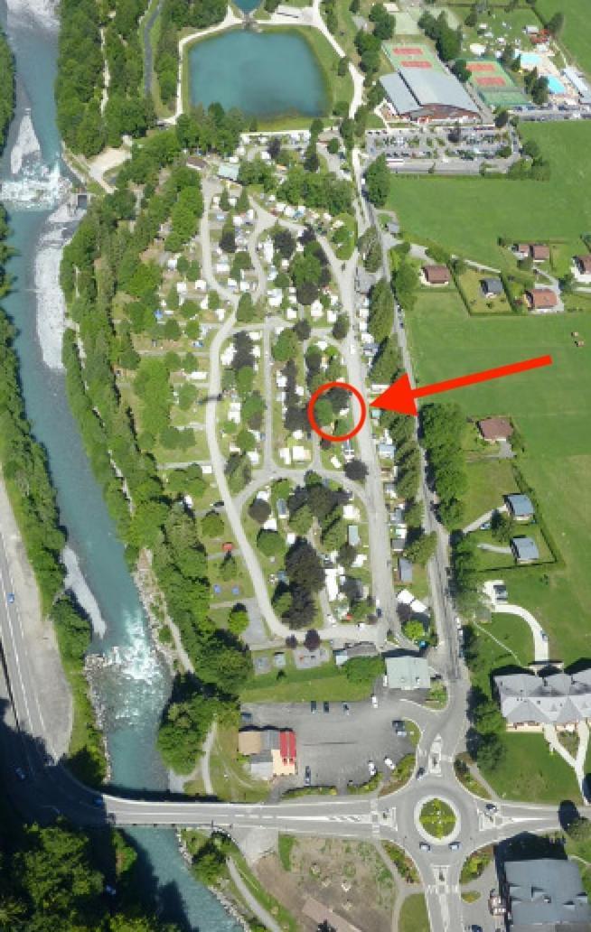 Bungalow 3 Chambres Pour 6 Pers Avec Climatisation Camping 3 Etoiles Samoens Exterior photo