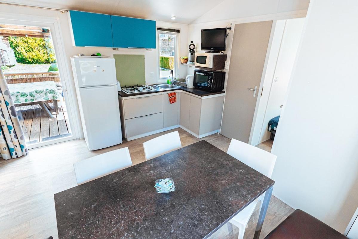 Bungalow 3 Chambres Pour 6 Pers Avec Climatisation Camping 3 Etoiles Samoens Exterior photo